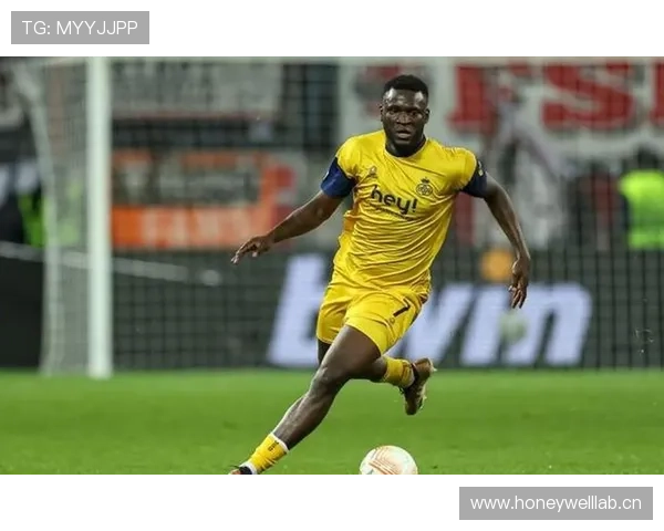 博尼法斯背身持球与推进能力分析