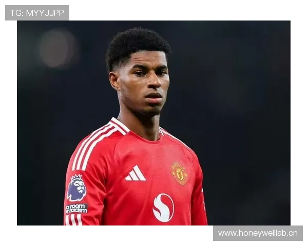 拉什福德:从天才少年到球队门面的责任与荣誉解析 拉什福德:从天才少年到球队门面的责任与荣誉解析