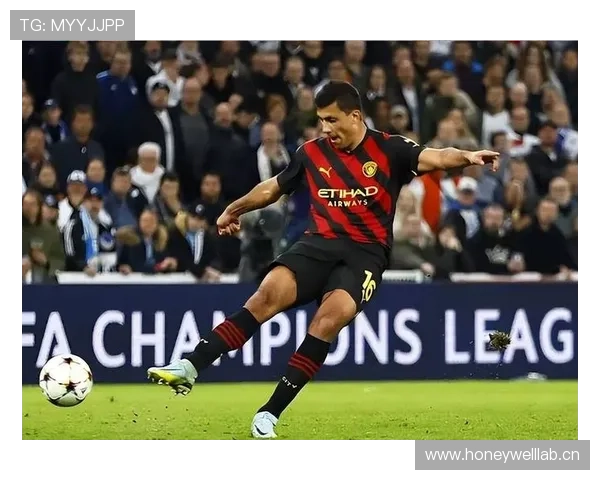 罗德里全能中场上限解析：战术适配与比赛影响力边界